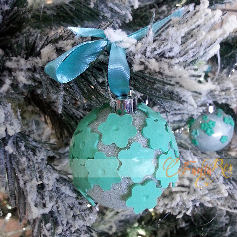 pallina con fiori grandi in fimo addobbi per albero natale - tiffany